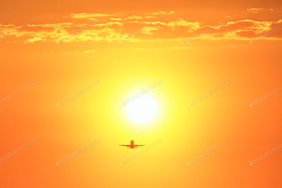 عکس هواپیما در غروب
