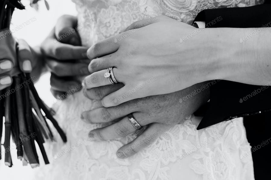 عکس دستان عروس و داماد