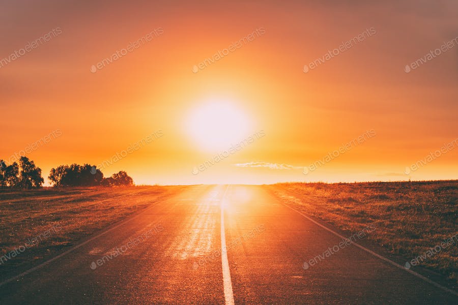 عکس جاده هنگام طلوع خورشید