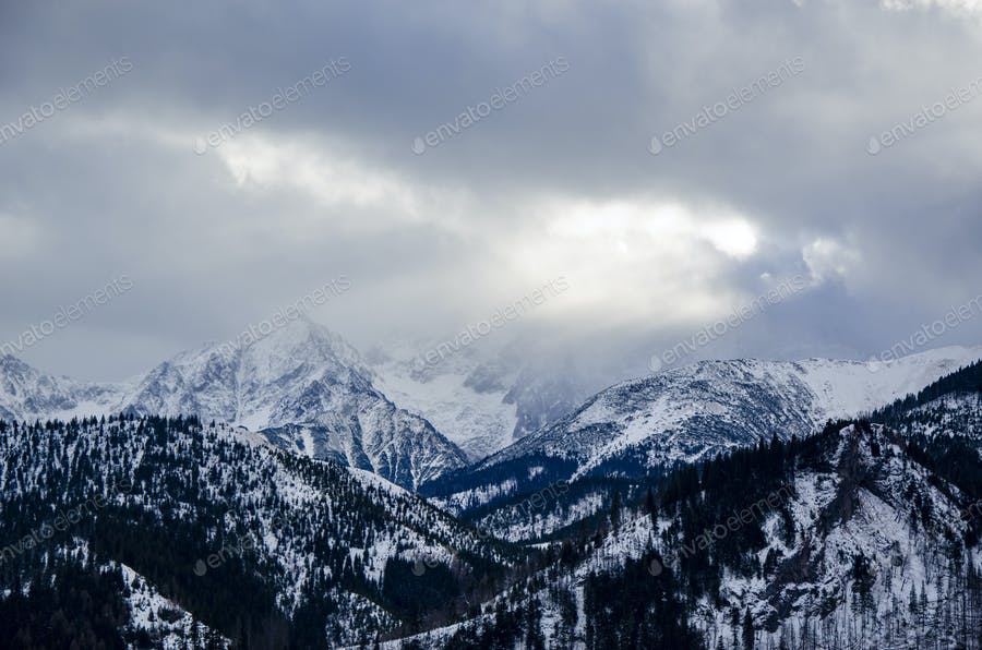 عکس کوه پوشیده از برف