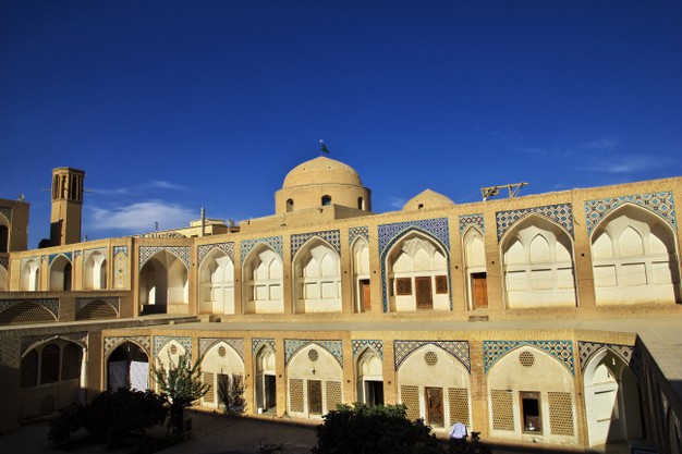 عکس مسجد آقا بزرگ در کاشان