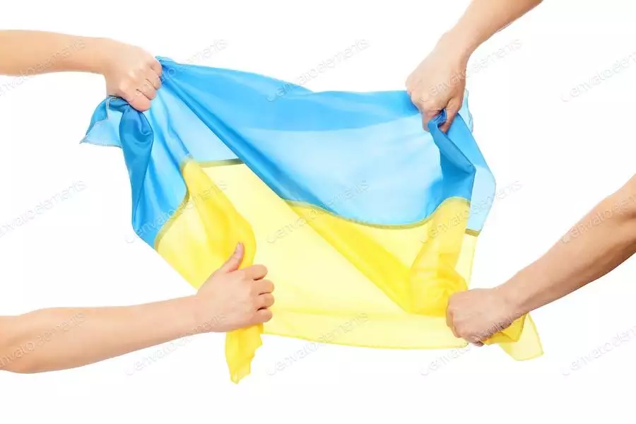 عکس دعوا سر پرچم اوکراین